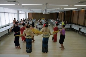 タイ伝統舞踊鑑賞